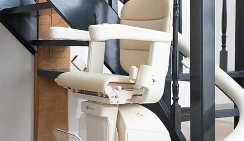 handicare-freecurve-curved-stairlift